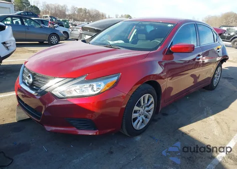2017 Nissan Altima 2.5 S z USA, uszkodzony, nr VIN 1N4AL3AP9HC247946